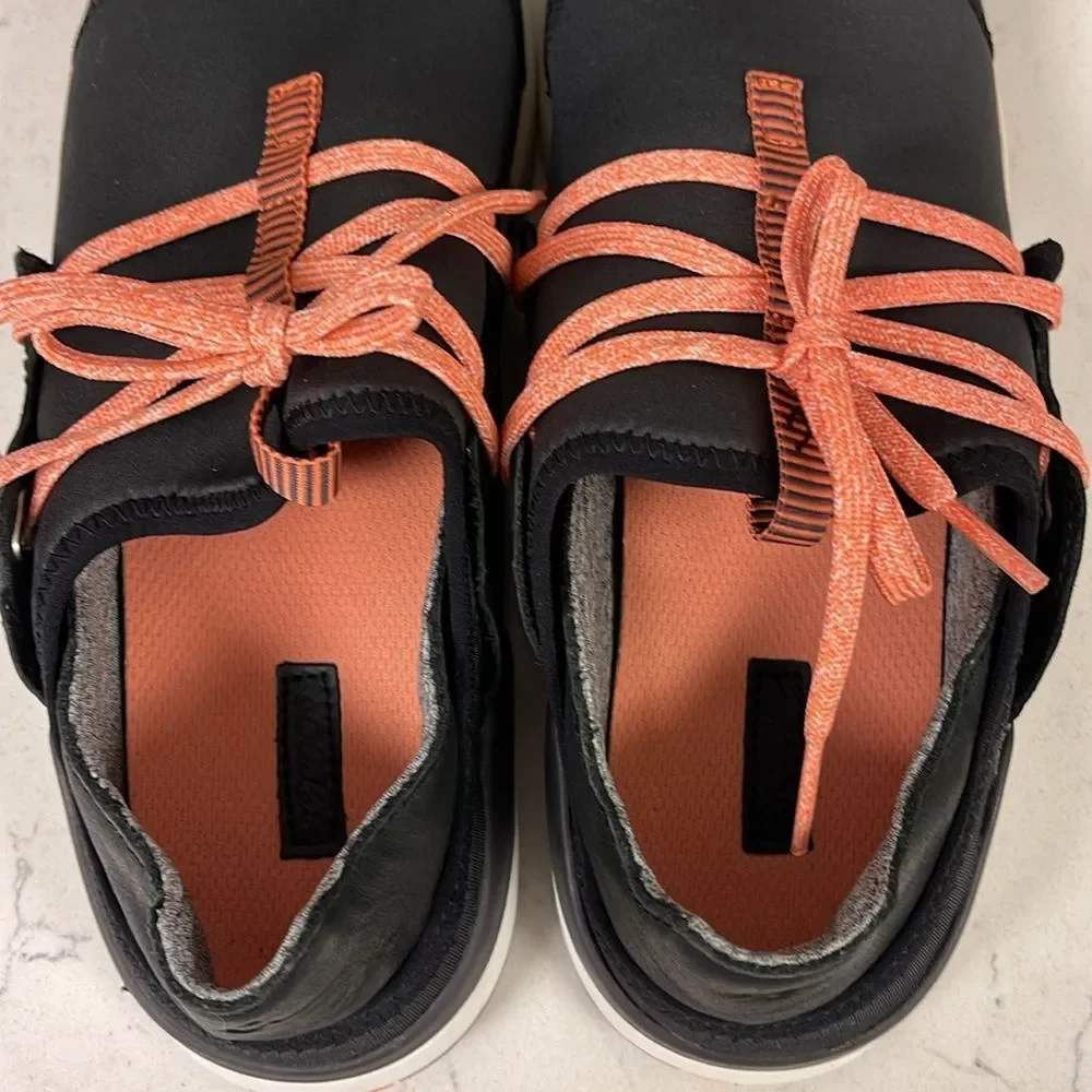 OLUKAI MIKI LI SHOES - WOMEN'S PAVEMENT/BLACK 8